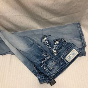 Grace in LA Jeans size 26 5pocket. Embellishments